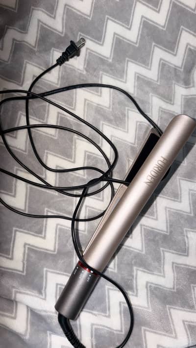 Hair straightner
