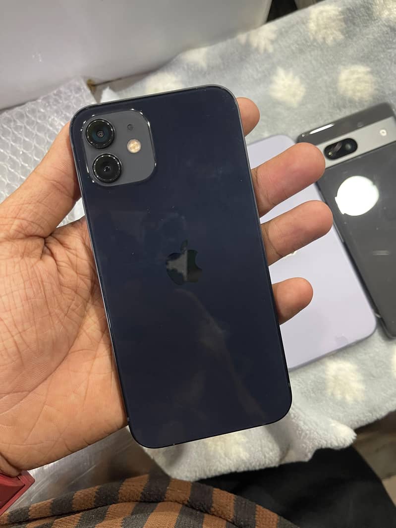 Apple iPhone 12 0