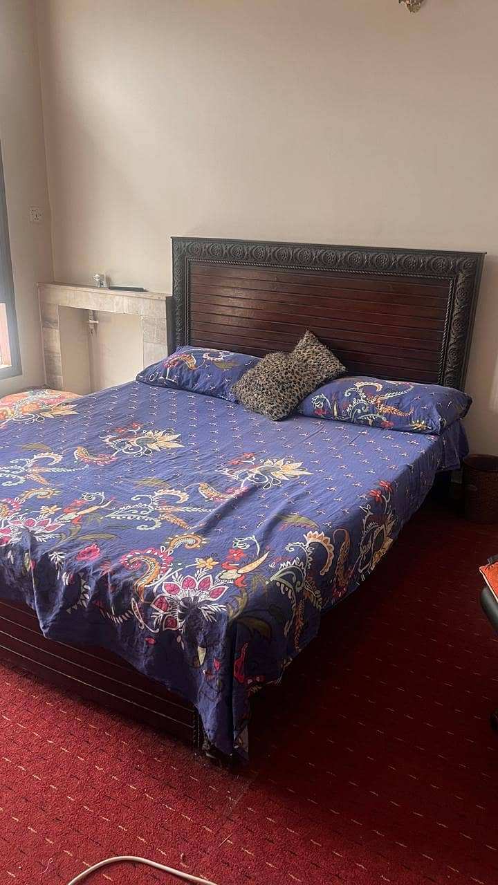 Double Bed Without Mattress 2