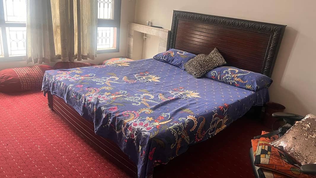 Double Bed Without Mattress 4
