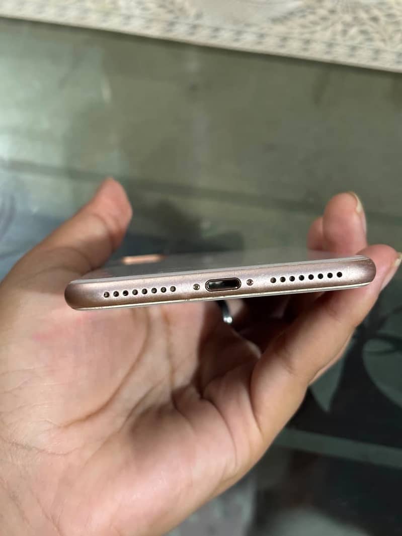 Apple iPhone 8 Plus with Box 3