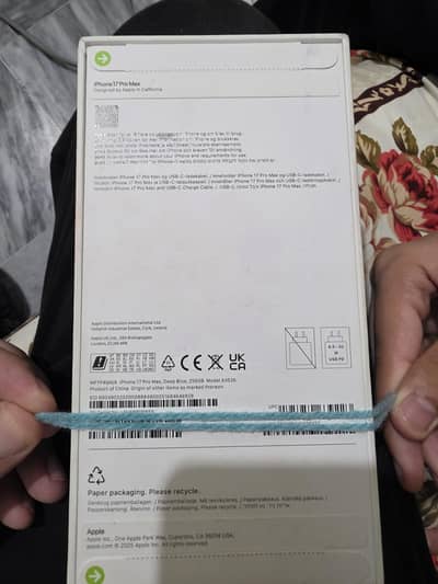 Apple iPhone 17 Pro Max deep blue
