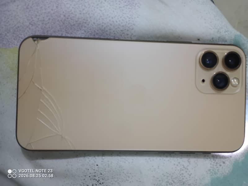 Apple iPhone 11 Pro 1
