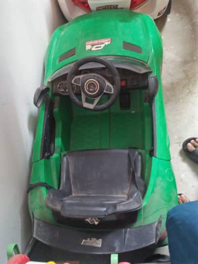rs 16000   best condition with keys and adjustable doors