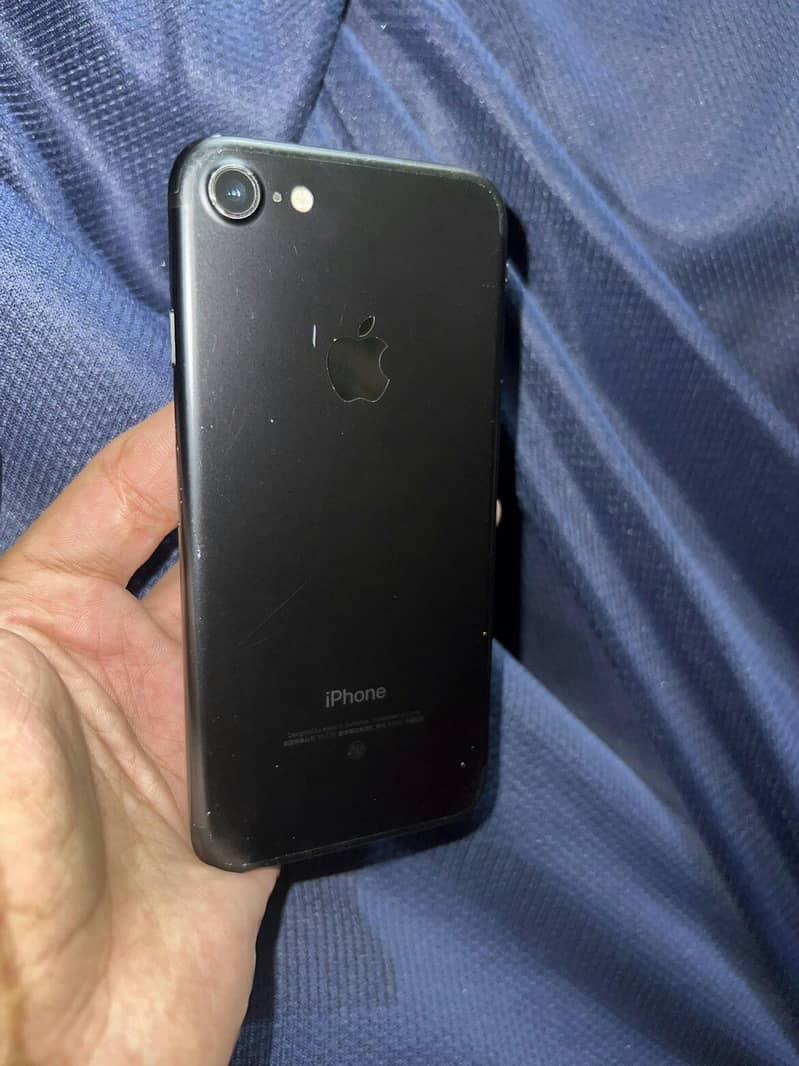 iPhone 7 3