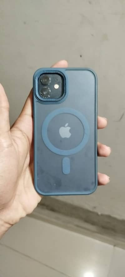 Apple iPhone 12