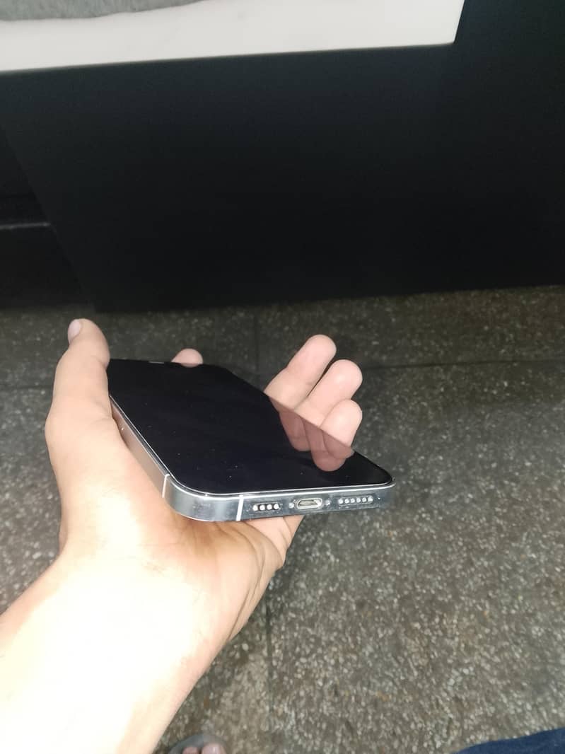 Apple iPhone 12 Pro Max 7