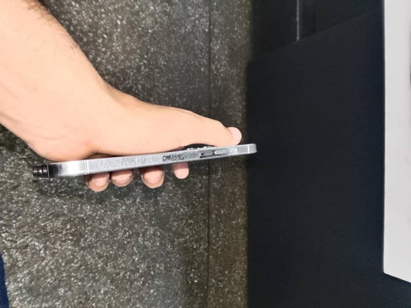 Apple iPhone 12 Pro Max 8
