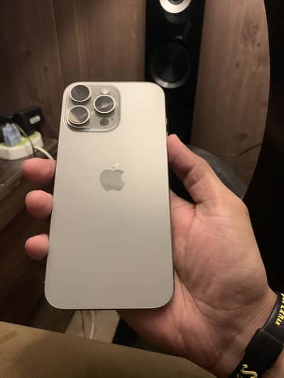 16 Pro Max Non pta jv 256 Gb water pack