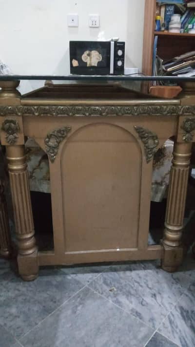 royal dinning table