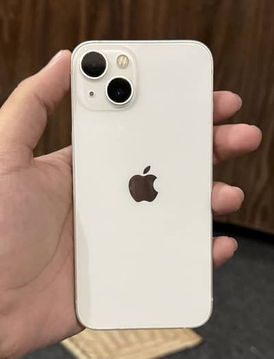 Apple iPhone 13