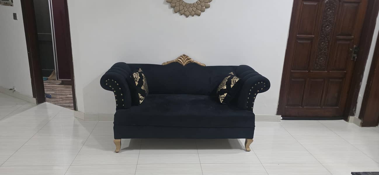 2 seater sofa 0