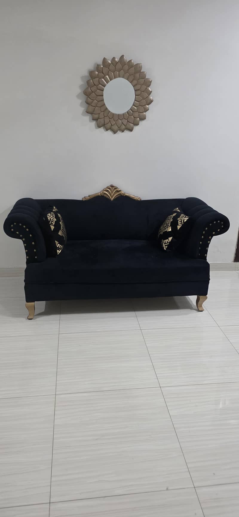 2 seater sofa 1