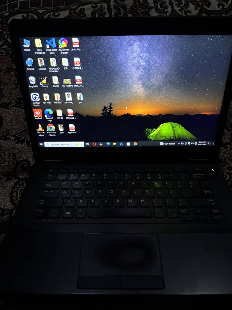 Dell Latitude E5470 1