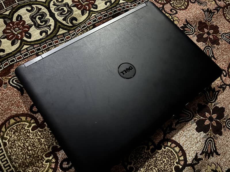 Dell Latitude E5470 4