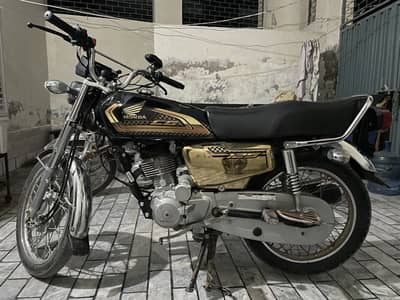 Honda 125 Gold edition at best price