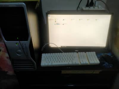 Dell PC tower t3500 + led 24 inch
