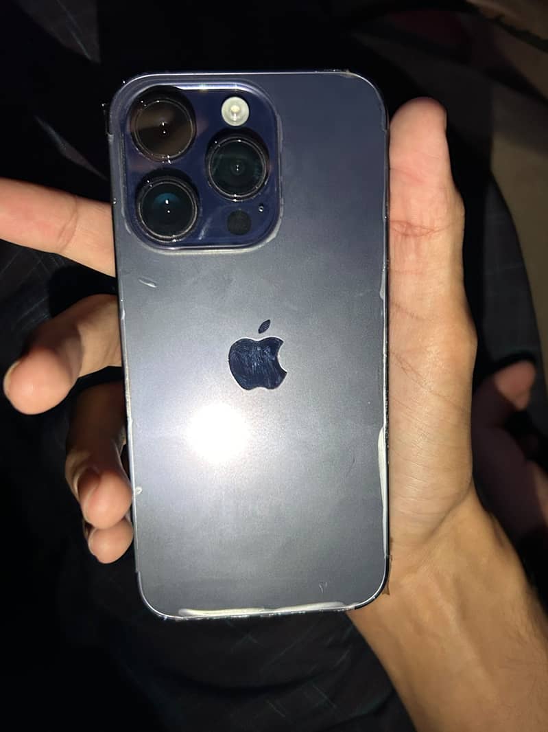 Apple iPhone 14 Pro 2