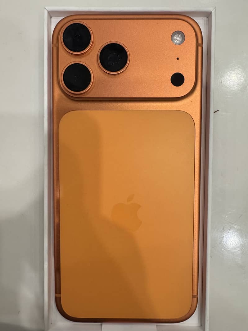 Apple iPhone 17 Pro Max 0