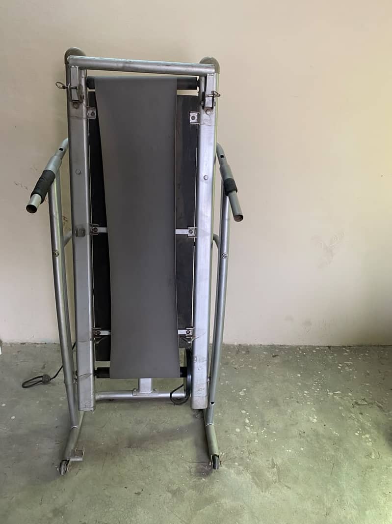 Manual treadmill 0