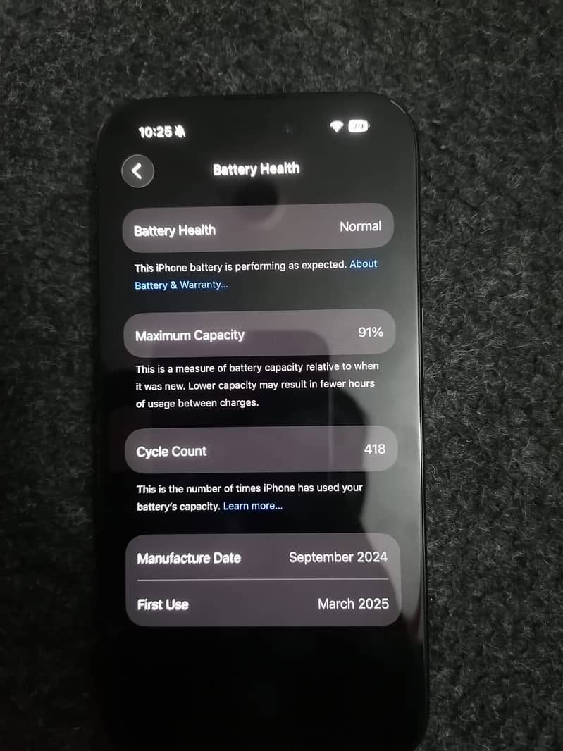 Apple iPhone 16 3