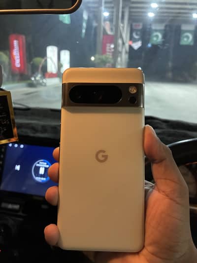 Google Pixel 8 Pro
