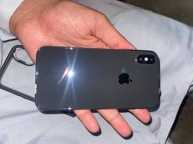 Apple iPhone X 5