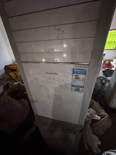 GREE Cabinet Air Conditioner – Used 2 Ton 03299177715 what’s app