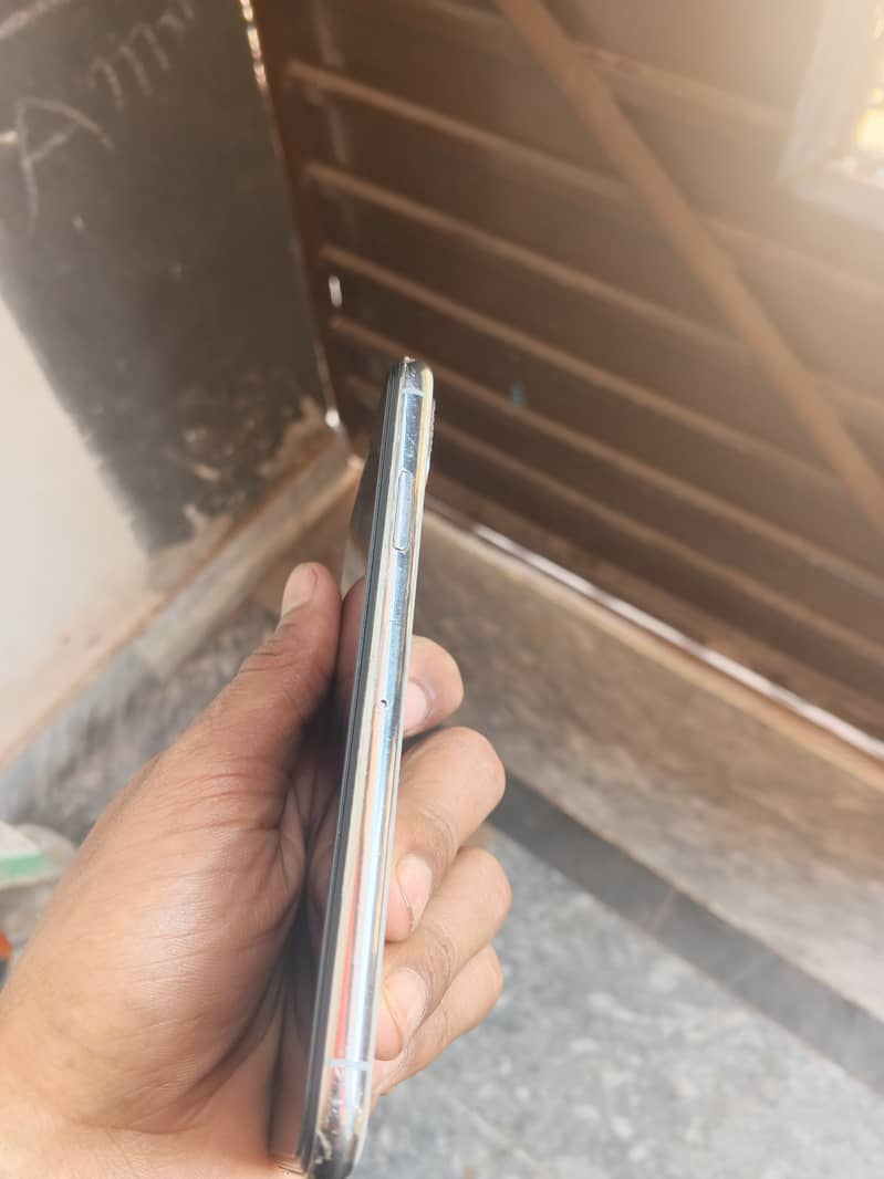 Apple iPhone X 7