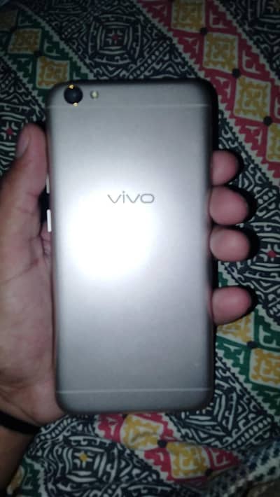 Vivo V5s