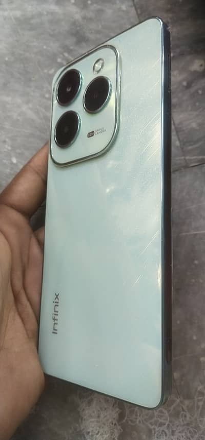 Infinix Hot 40