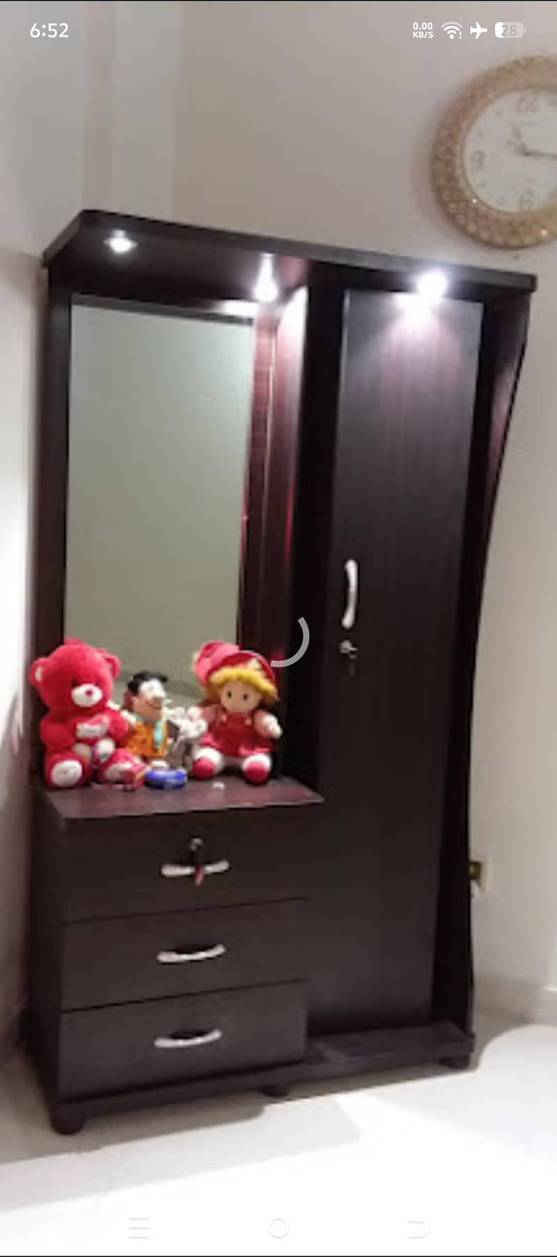 Dressing table 3