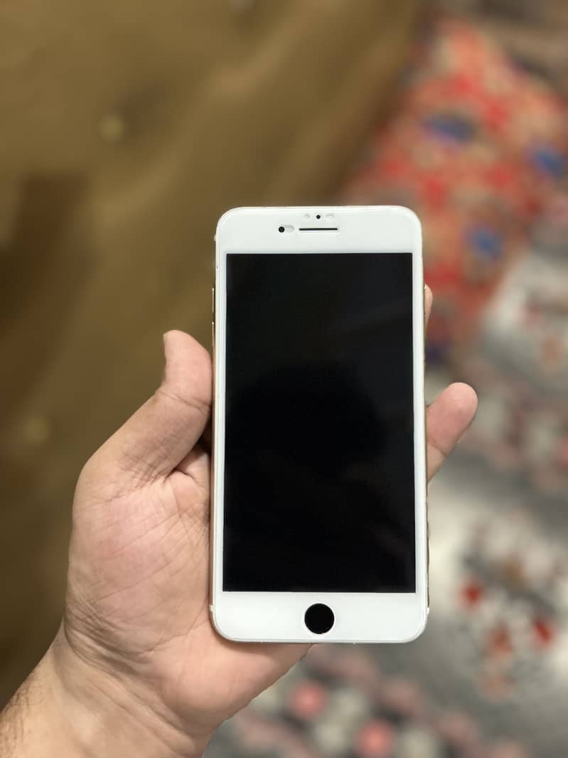 Apple iPhone 7 Plus 1