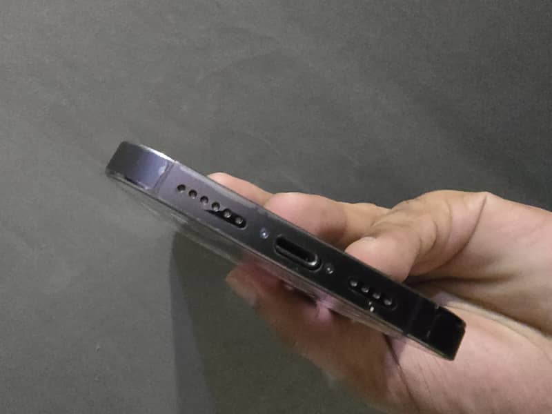 Apple iPhone 14 Pro Max 3