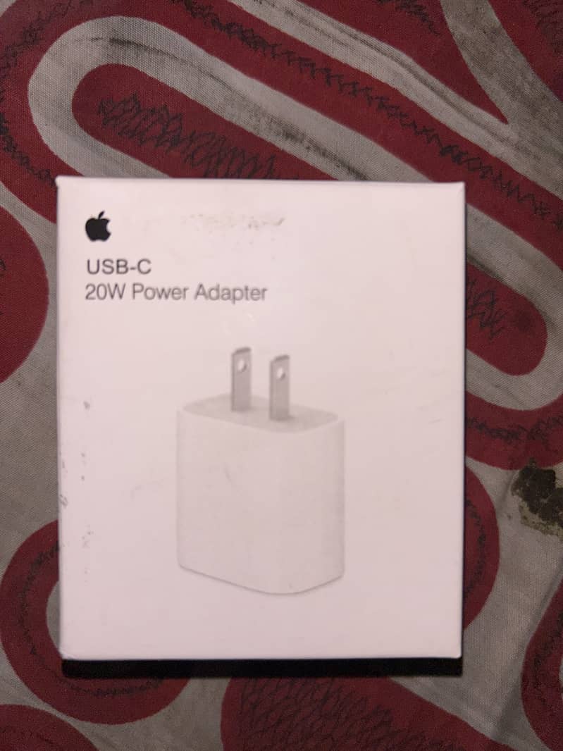 iPhone adapter 20w 0
