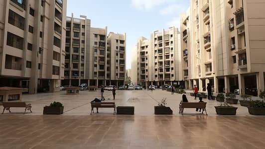 Flat With 2 Bedrooms Drawing & Dining Room For Sale