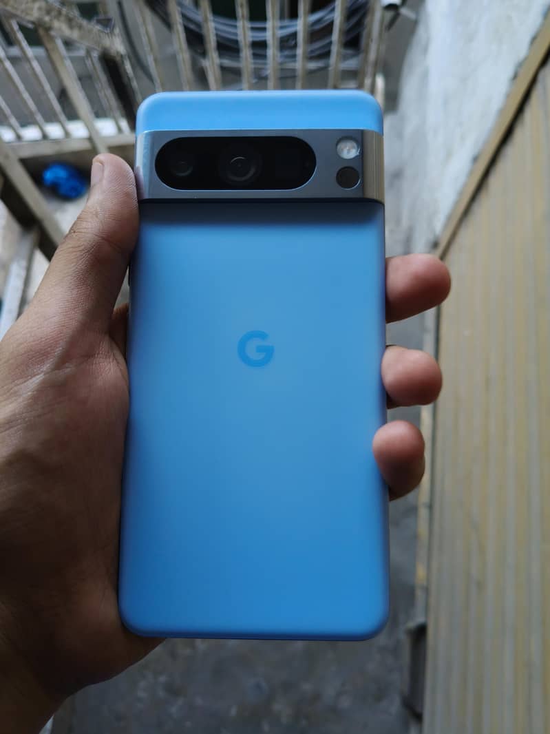 Google Pixel 8 Pro 2