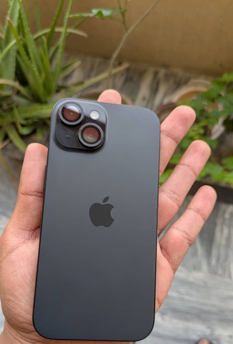 Apple iPhone 15 3
