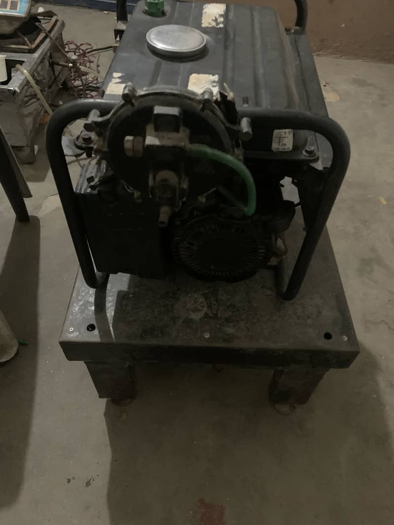 1000W Generator 2