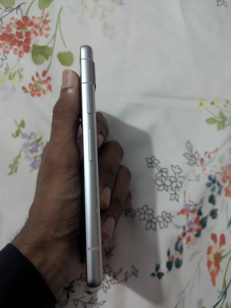 Google Pixel 7a 3