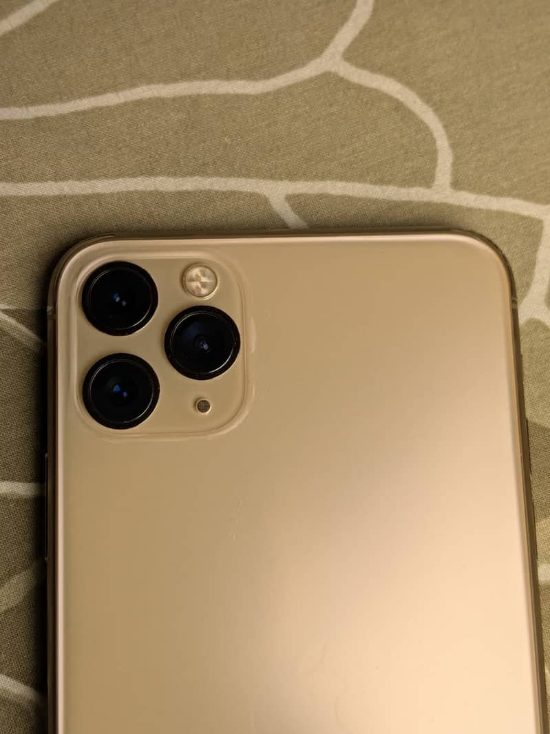 Apple iPhone 11 Pro Max 1
