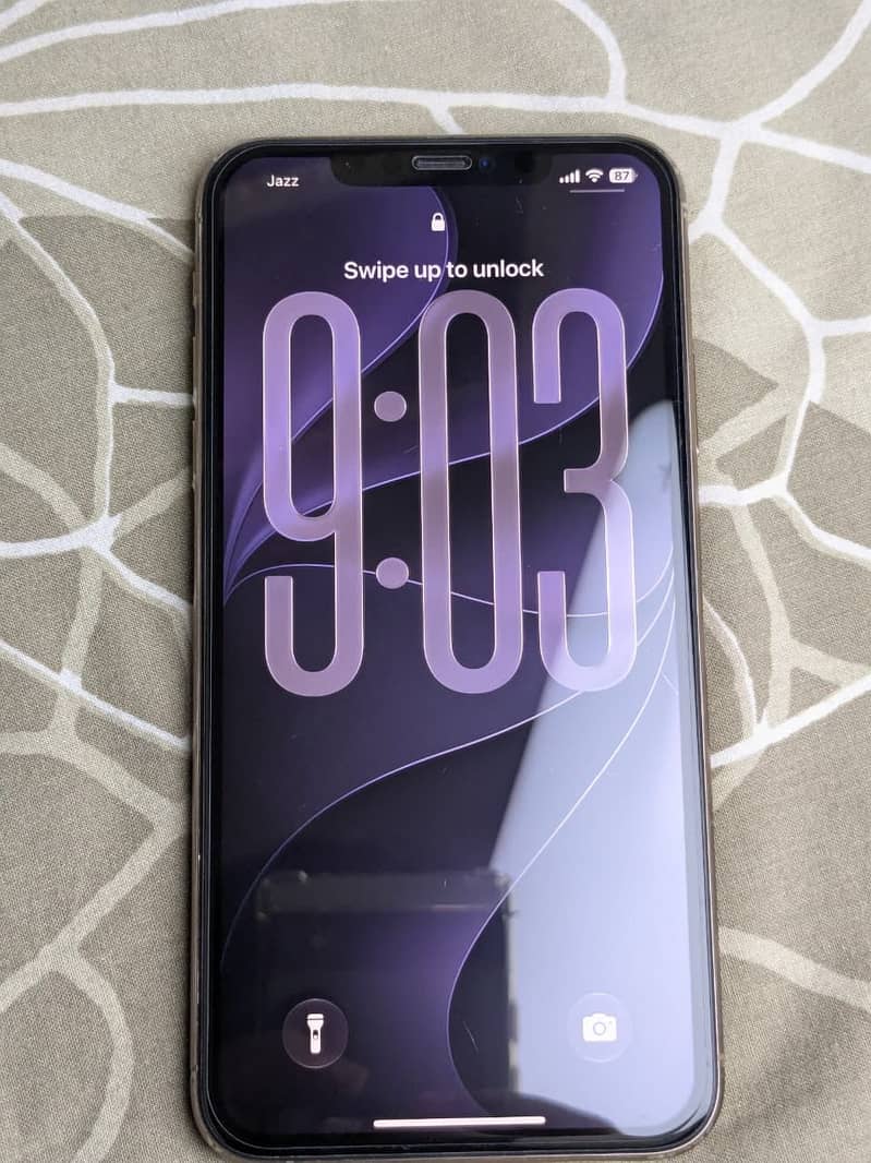 Apple iPhone 11 Pro Max 2