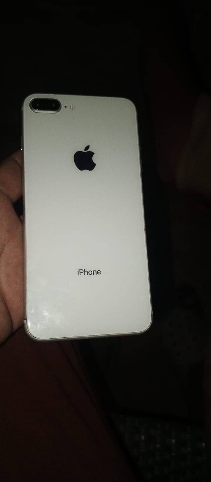 Apple iPhone 8 Plus 1
