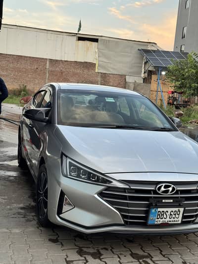 Hyundai Elantra 2023