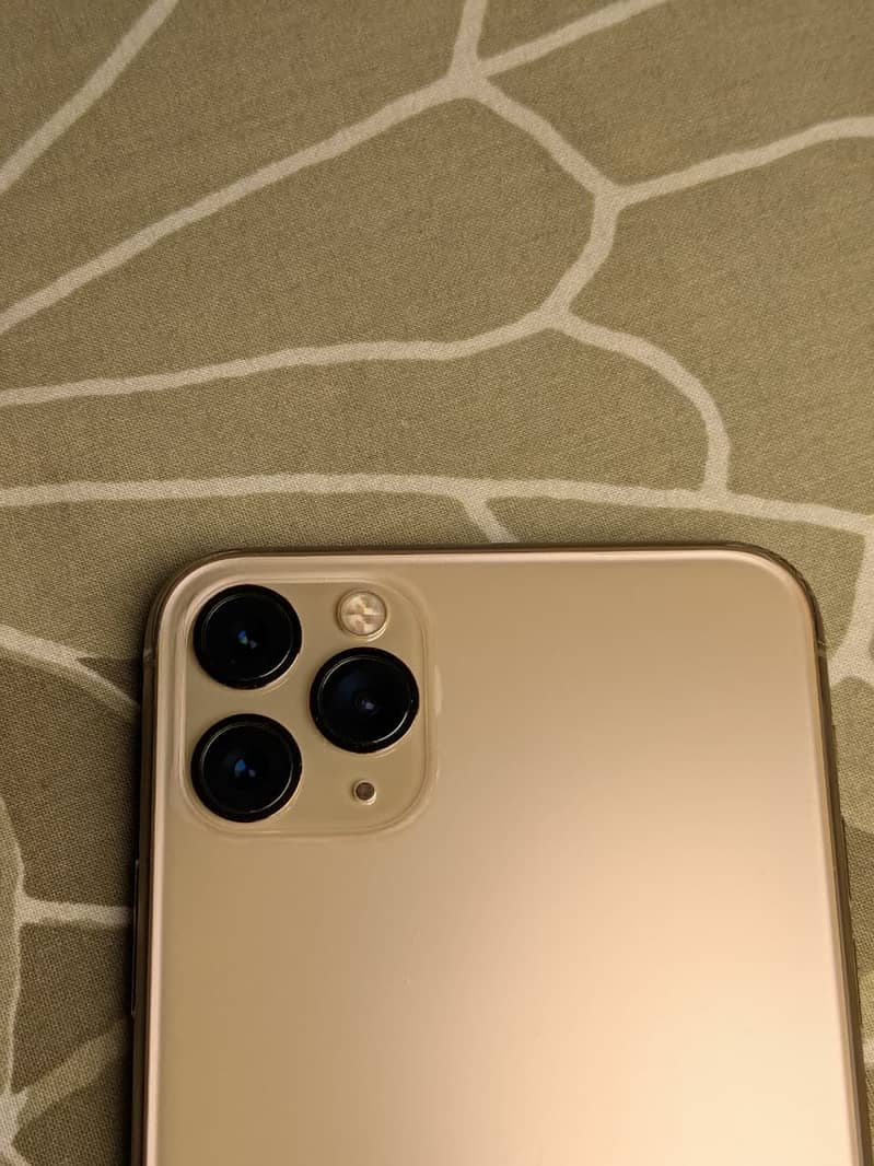 Apple iPhone 11 Pro Max 0