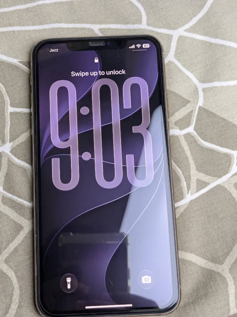 Apple iPhone 11 Pro Max 2