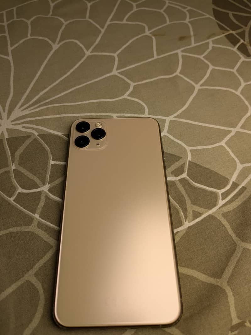Apple iPhone 11 Pro Max 7