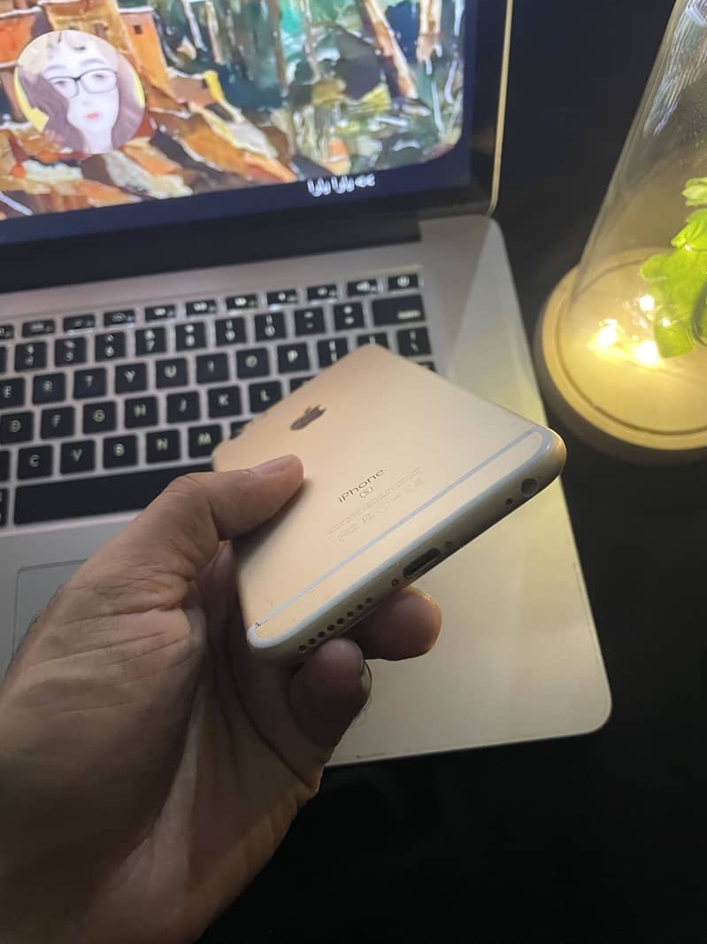 Apple iPhone 6S Plus 7