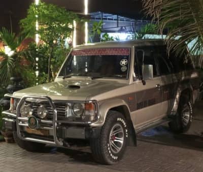 Mitsubishi Pajero 1991