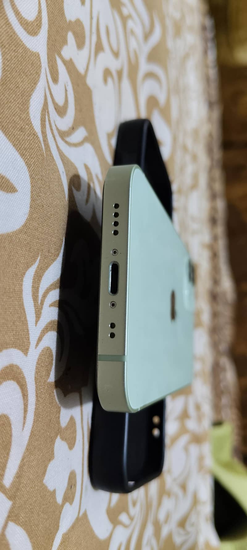 Apple iPhone 12 mini 6